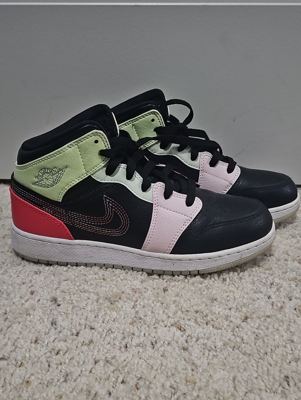 Jordan Kids Glow In Dark Black Mid Sneakers. Multi Color